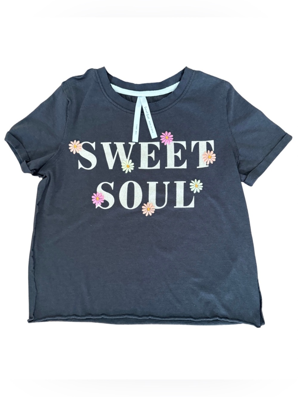 Sweet Soul boho daisy embroidered T-shirt girls size small EUC